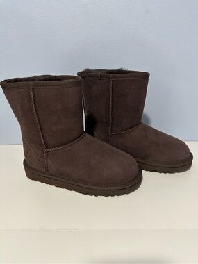 Ugg little kids size 12